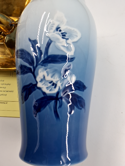 B&G vase